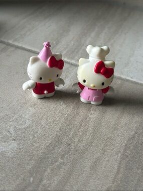 2011 mega bloks hello kitty mini figures